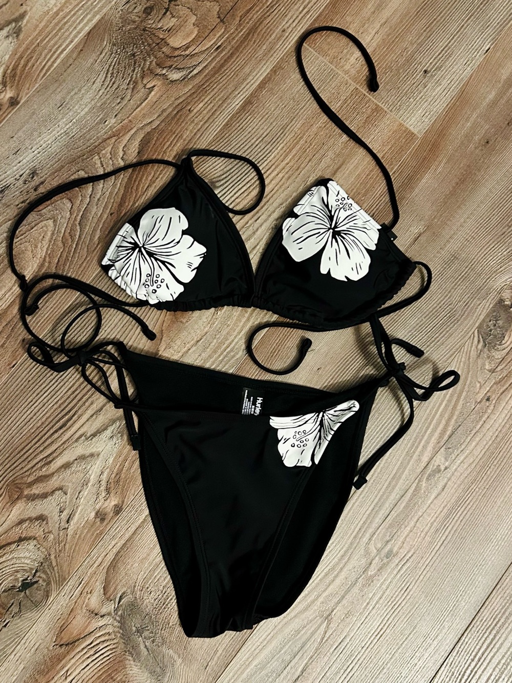 HURLEY Black Floral Tie-Side Bikini
